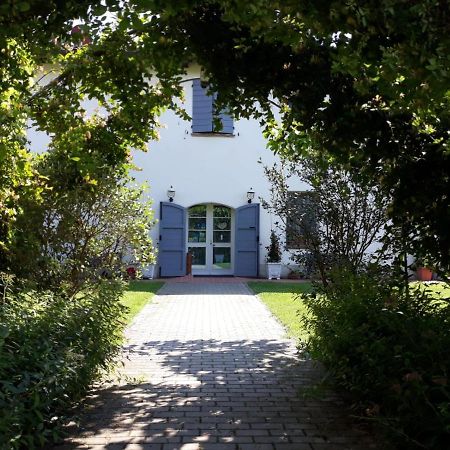 Agriturismo Fattoria Corte Roeli Malalbergo Bagian luar foto
