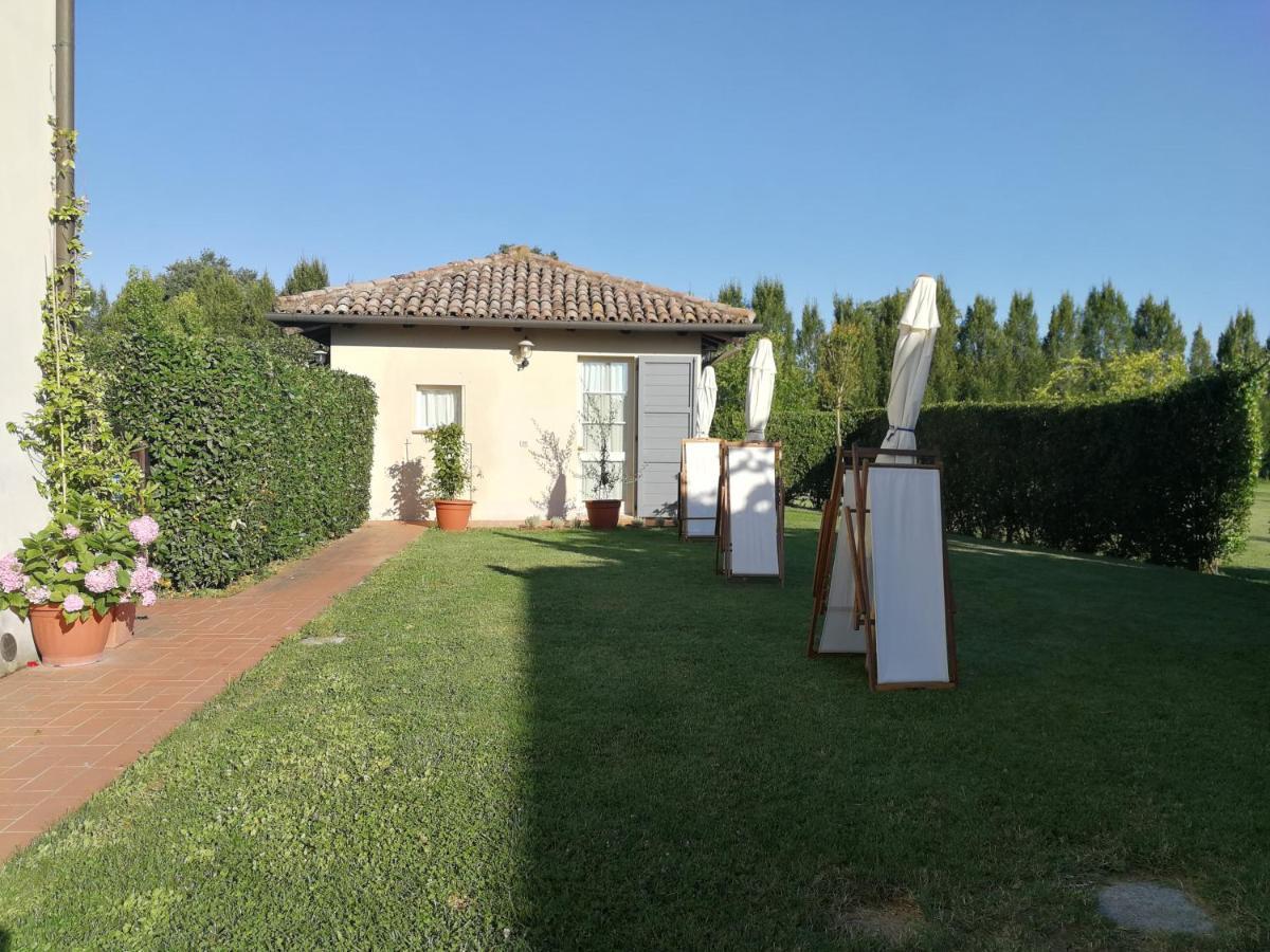 Agriturismo Fattoria Corte Roeli Malalbergo Bagian luar foto