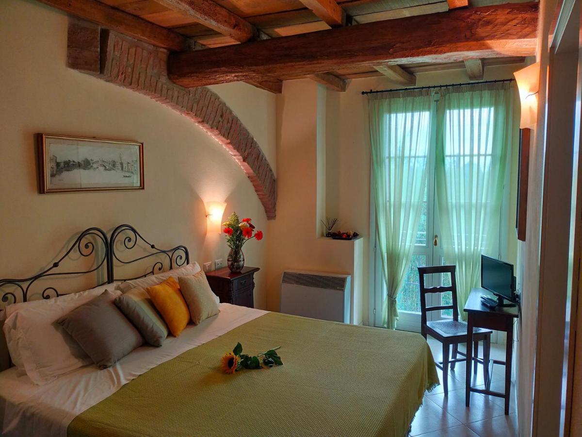 Agriturismo Fattoria Corte Roeli Malalbergo Bagian luar foto