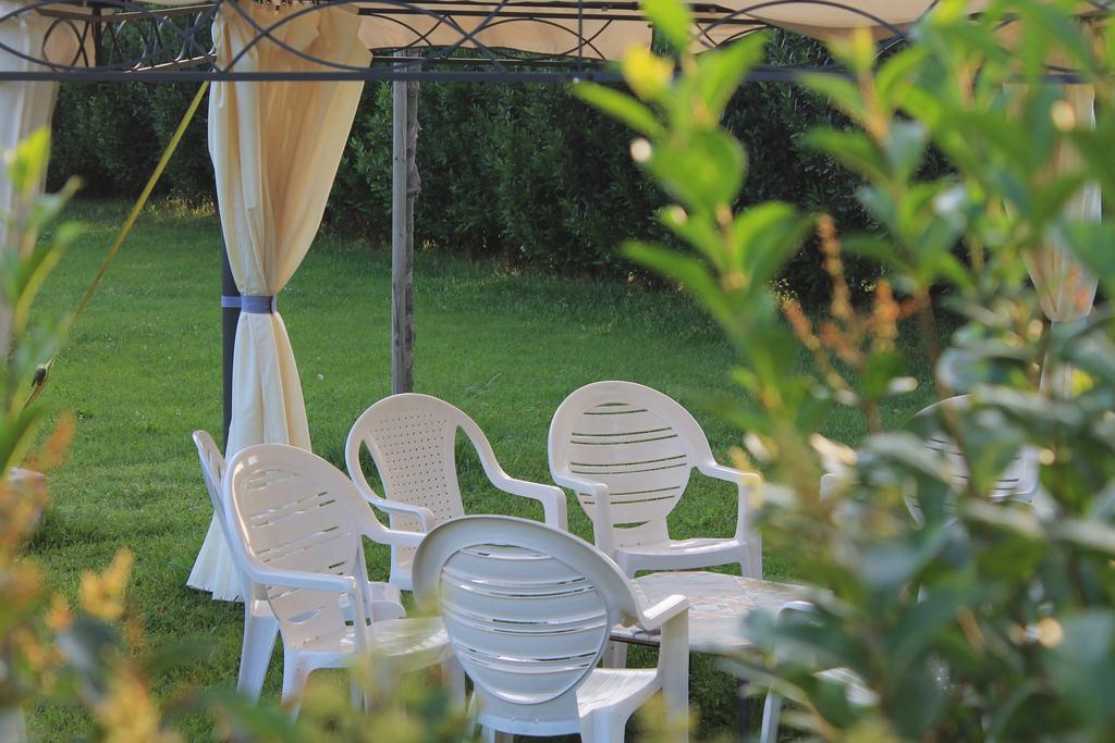 Agriturismo Fattoria Corte Roeli Malalbergo Bagian luar foto
