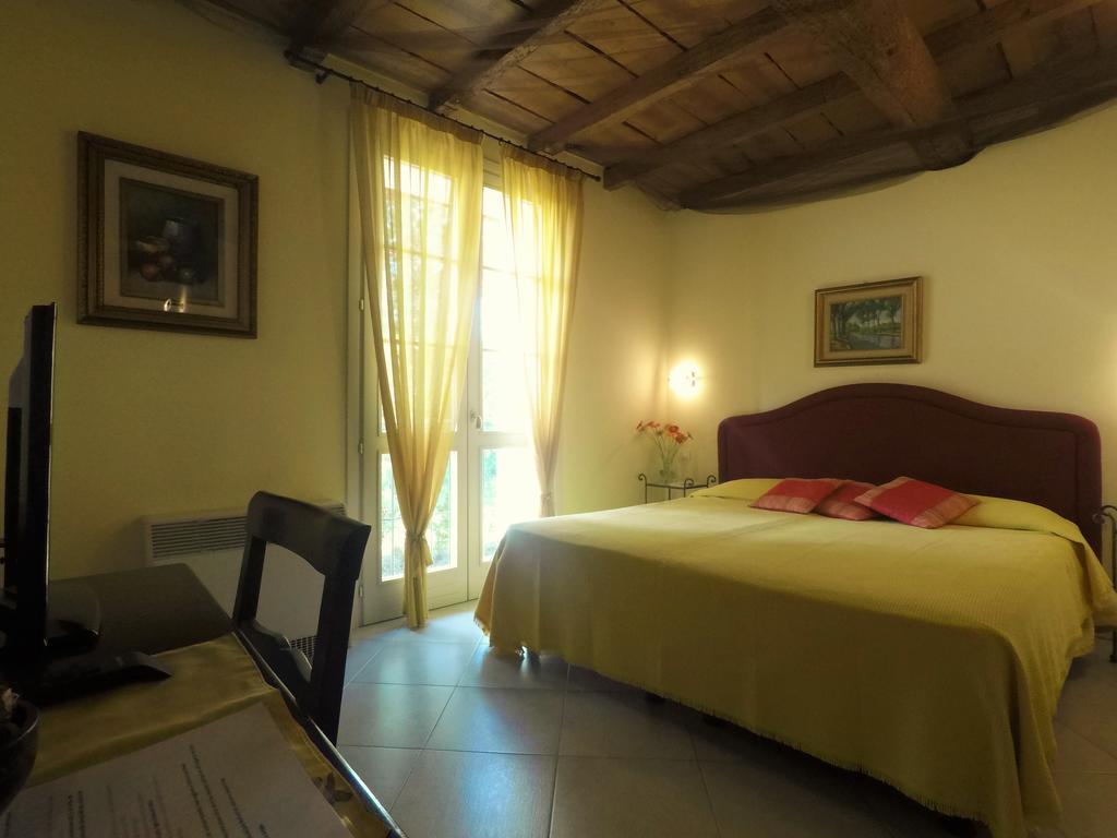 Agriturismo Fattoria Corte Roeli Malalbergo Bagian luar foto