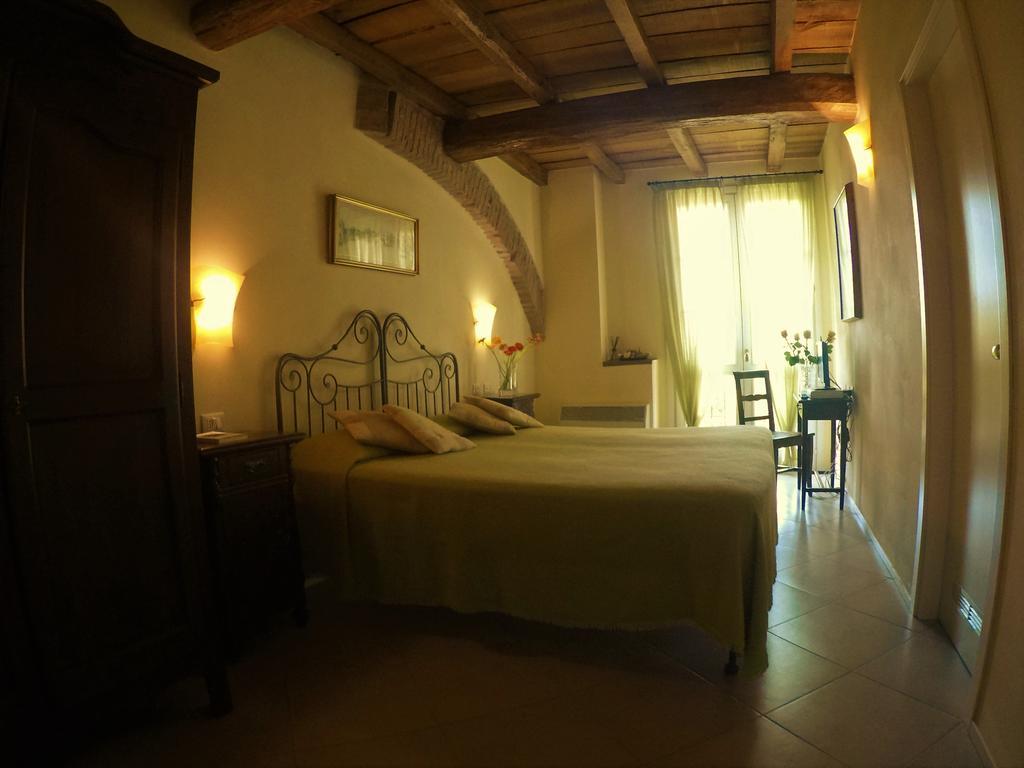 Agriturismo Fattoria Corte Roeli Malalbergo Bagian luar foto