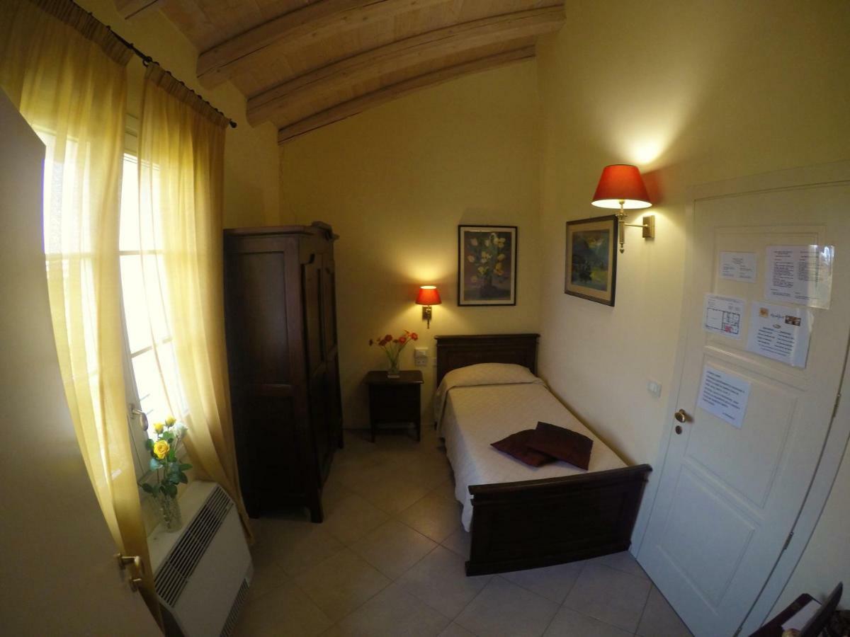 Agriturismo Fattoria Corte Roeli Malalbergo Bagian luar foto