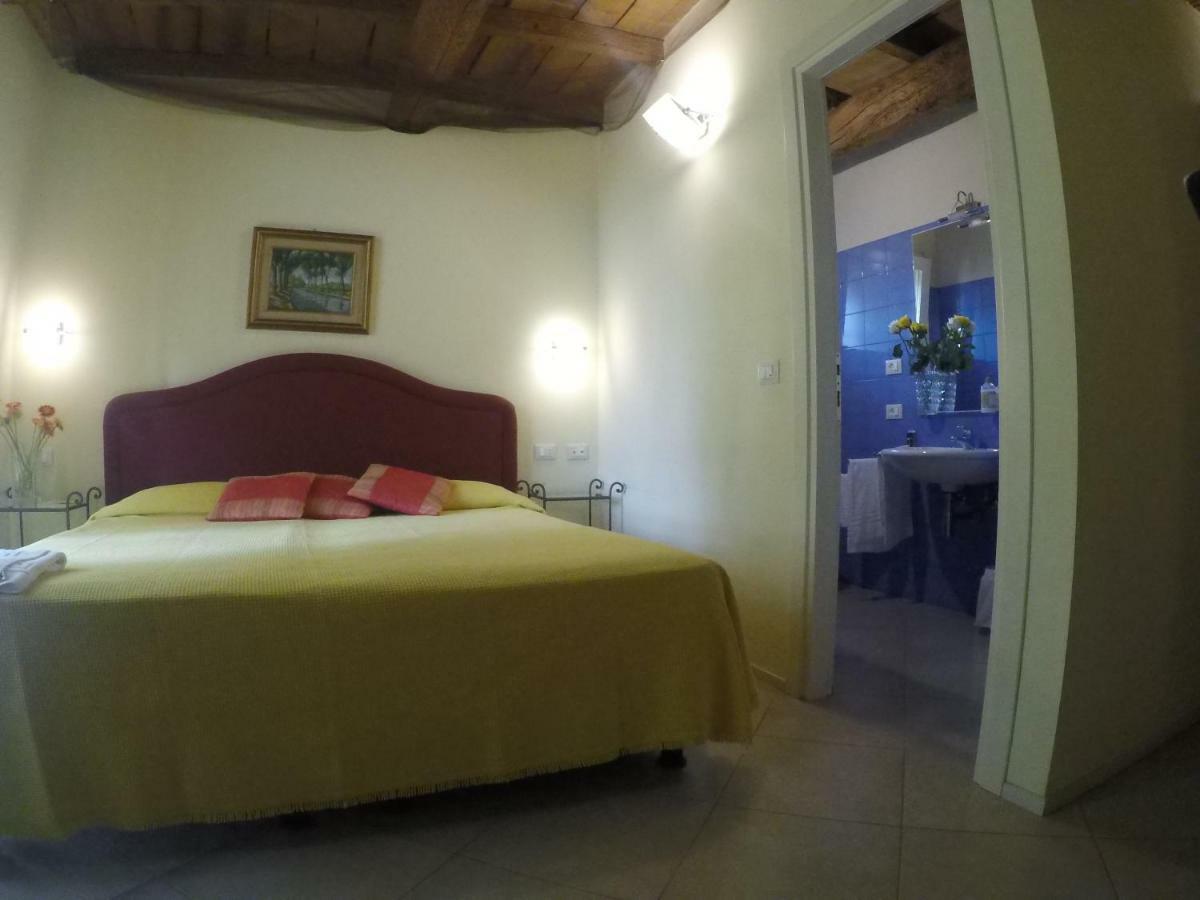 Agriturismo Fattoria Corte Roeli Malalbergo Bagian luar foto